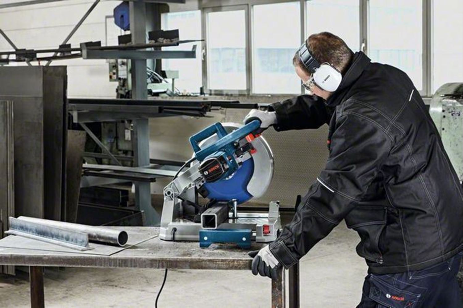Снимка на Циркуляр за метал GCD 12 JL Professional 0601B28000 + Подарък футболна топка