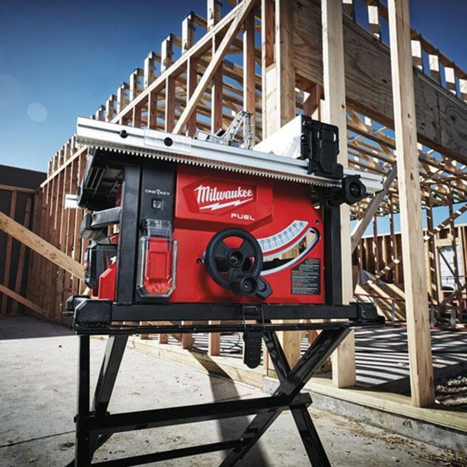 Снимка на Стационарен циркуляр Milwaukee M18FTS210-121B,18V,12.0Ah,4933464225