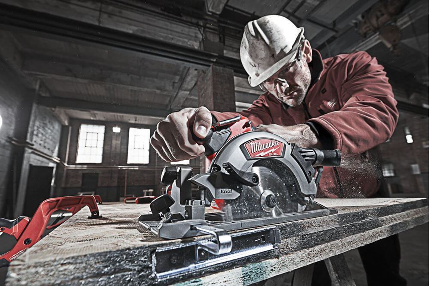 Снимка на Акумулаторен ръчен циркуляр Milwaukee M18CCS55-0X, SOLO, 18V,165mm, 4933451429