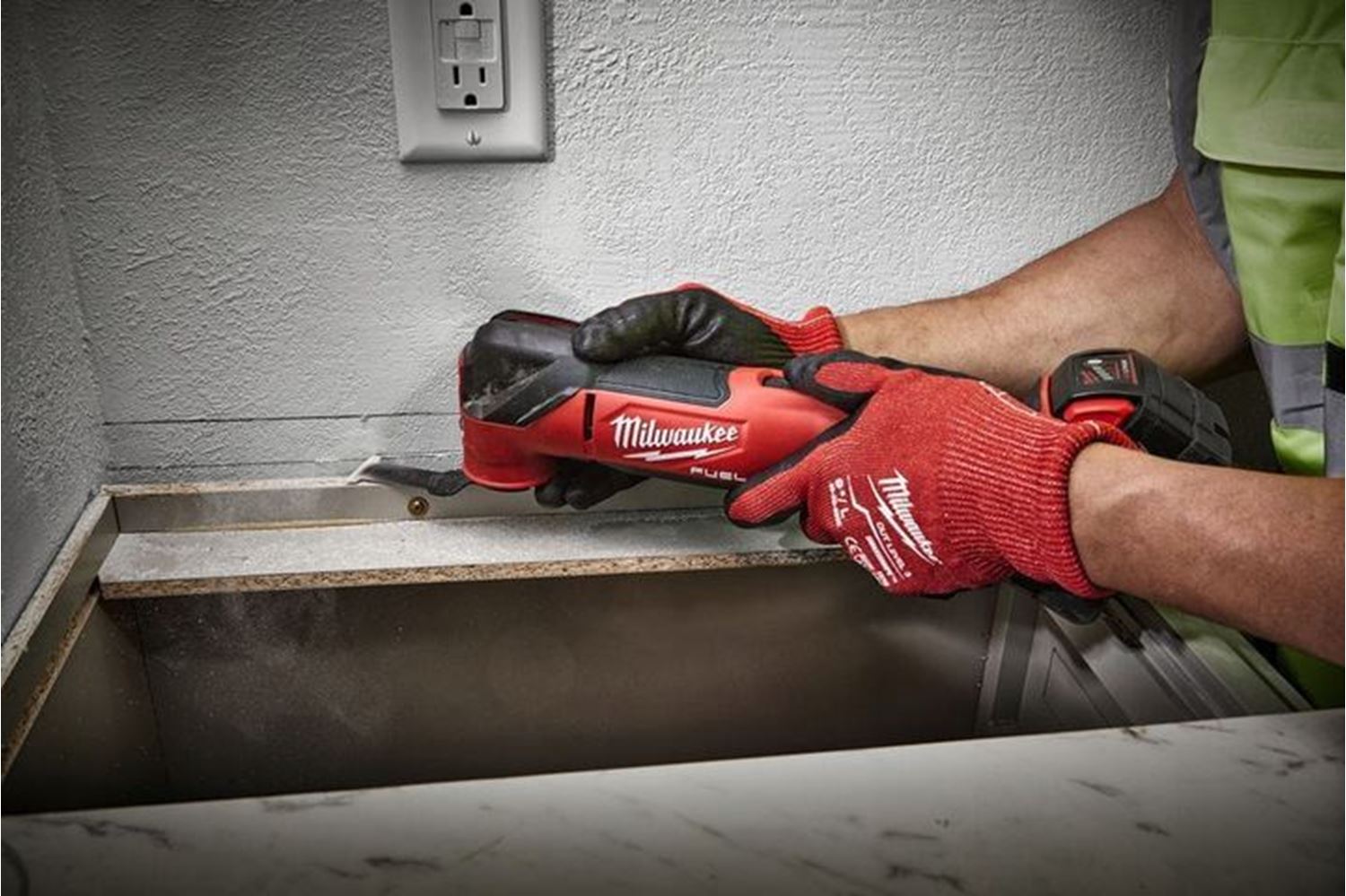 Снимка на Акумулаторен мултифункционален инструмент Milwaukee M18FMT-502X , 4933478492