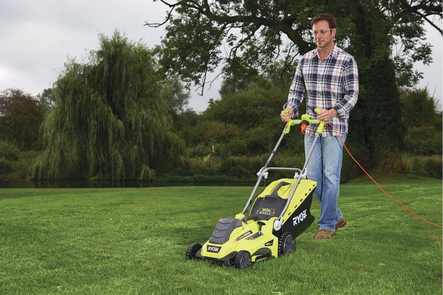 Снимка на Електрическа косачка Ryobi RLM18E40H,1800W,40cm, 5133002347