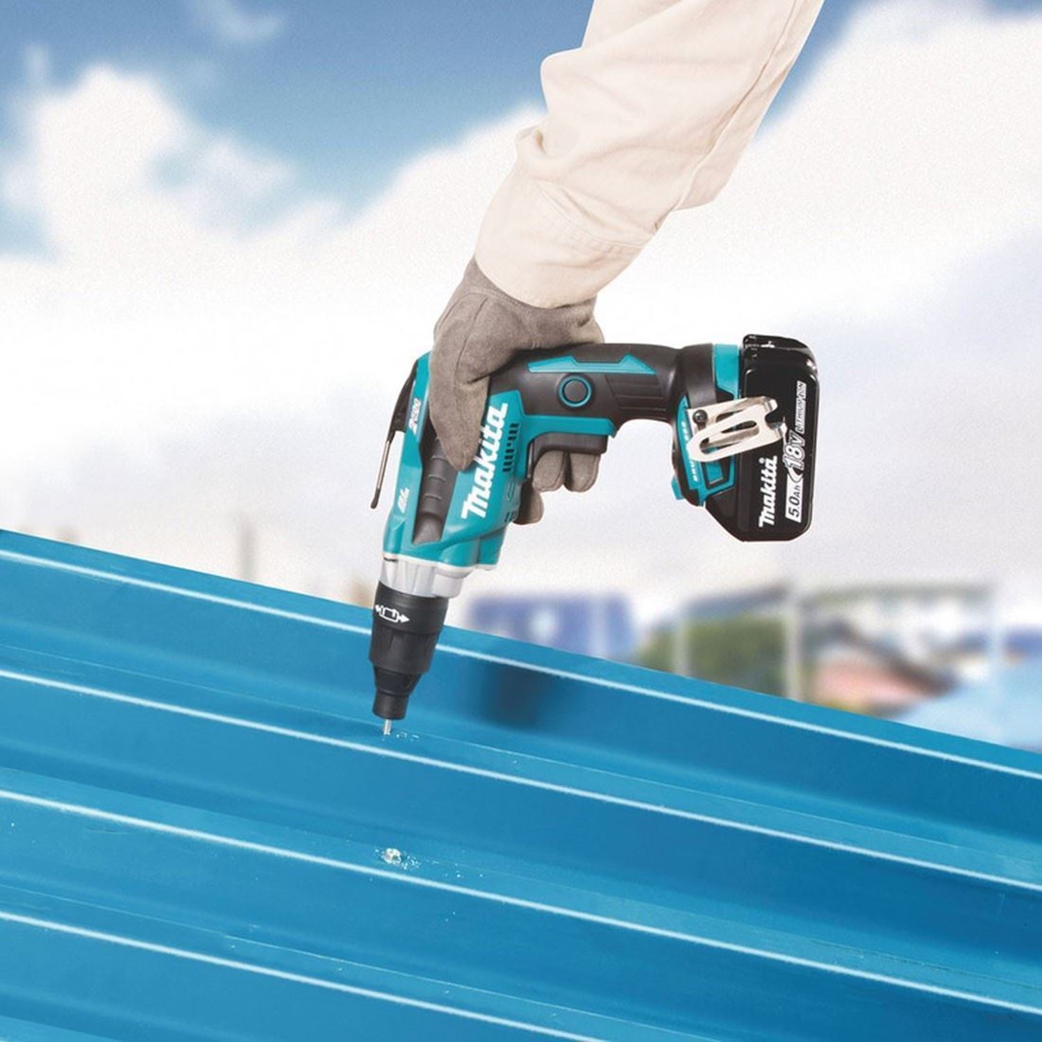 Снимка на Акумулаторен винтоверт Makita DFS251Z (само машина)  