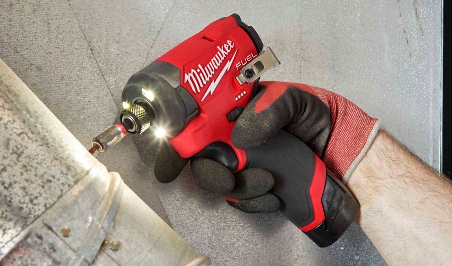 Снимка на Акумулаторен безчетков винтоверт-импакт Milwaukee M12FID2-202X,бат.2xM12B2 2Ah,4933479877