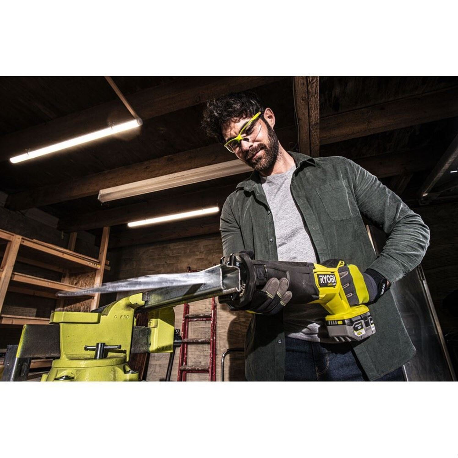 Снимка на Акумулаторен саблен трион RRS18X-0,5133005013,Ryobi