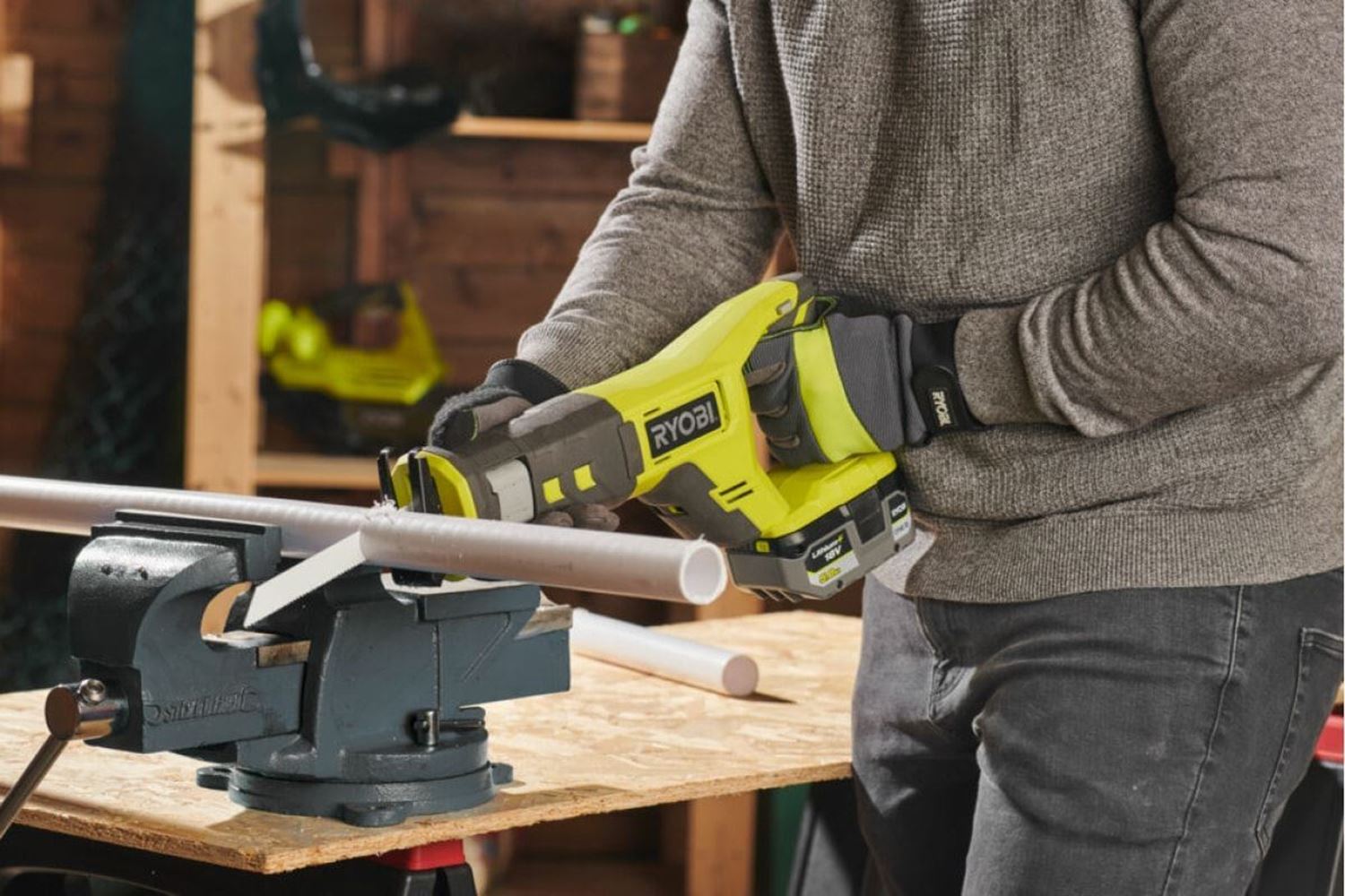 Снимка на Акумулаторен саблен трион RRS18-0,5133005404,Ryobi