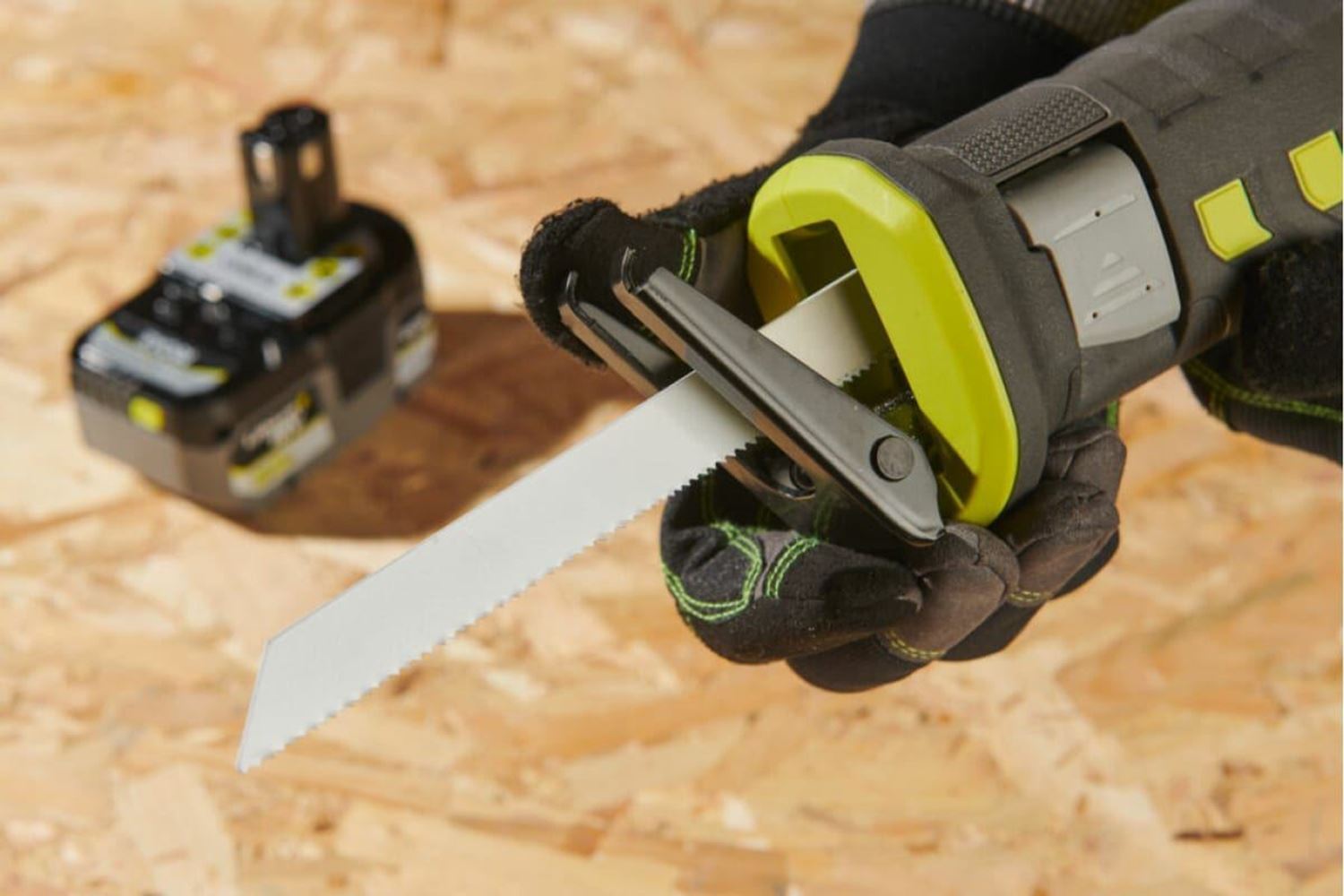 Снимка на Акумулаторен саблен трион RRS18-0,5133005404,Ryobi
