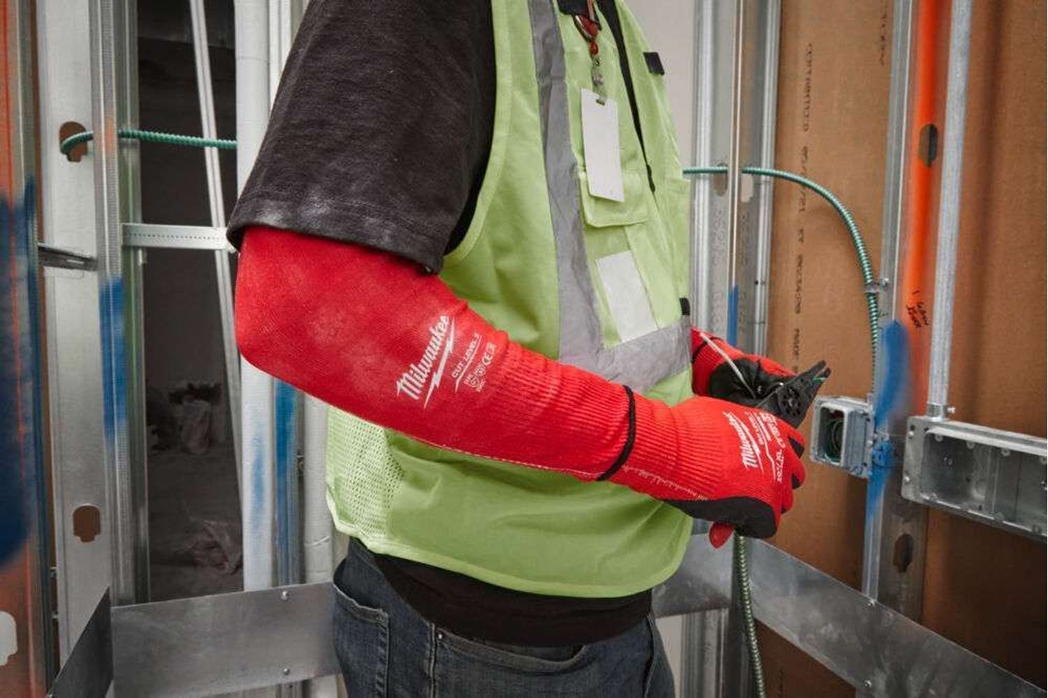 Снимка на Защитни ръкави, устойчиви на порязване- 45 cm CUT C, 4932478585, Milwaukee