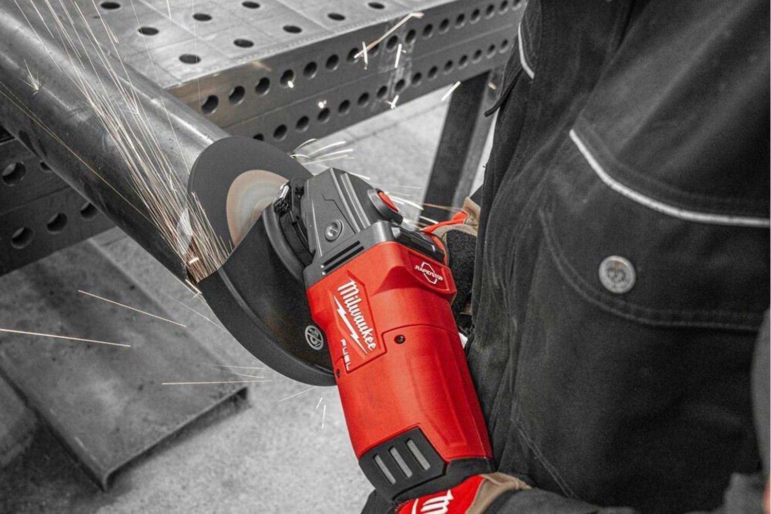 Снимка на Акумулаторен ъглошлайф M18ONEFLAG230XPDB-122C, 18V, 2X12 AH, 4933478783, Milwaukee