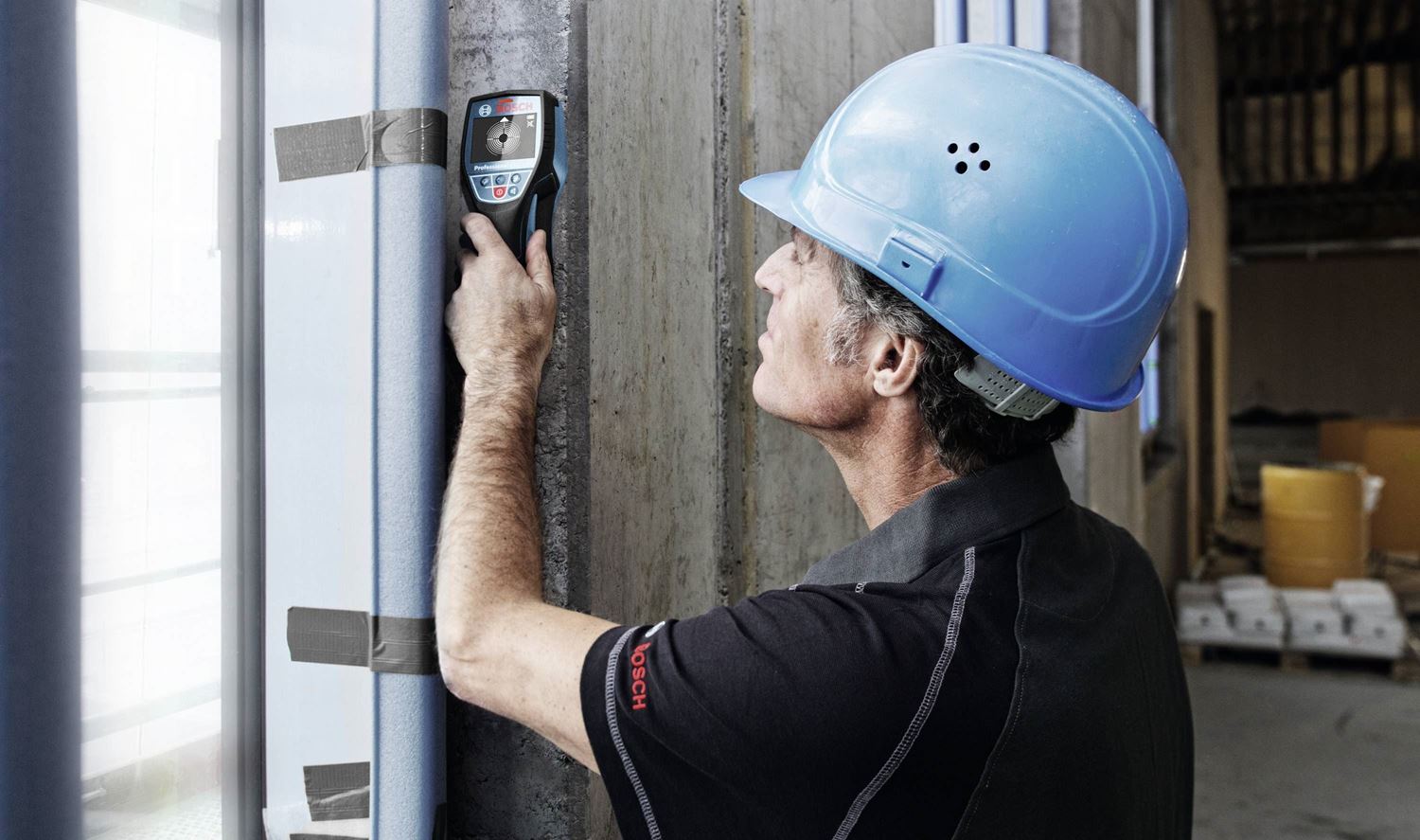 Снимка на Детектор Скенер за стени D-tect 120, алкални батерии, 0601081303, Bosch+Подарък футболна топка