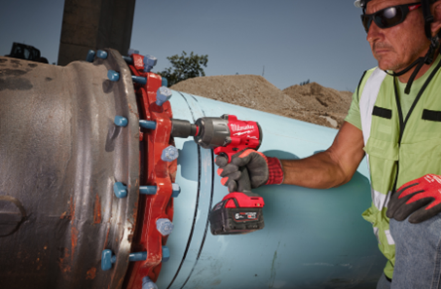 Снимка на Ударен гайковерт MILWAUKEE M18 FUEL™ ½″ M18FHIW2F12-0X, SOLO, В куфар, 4933492782