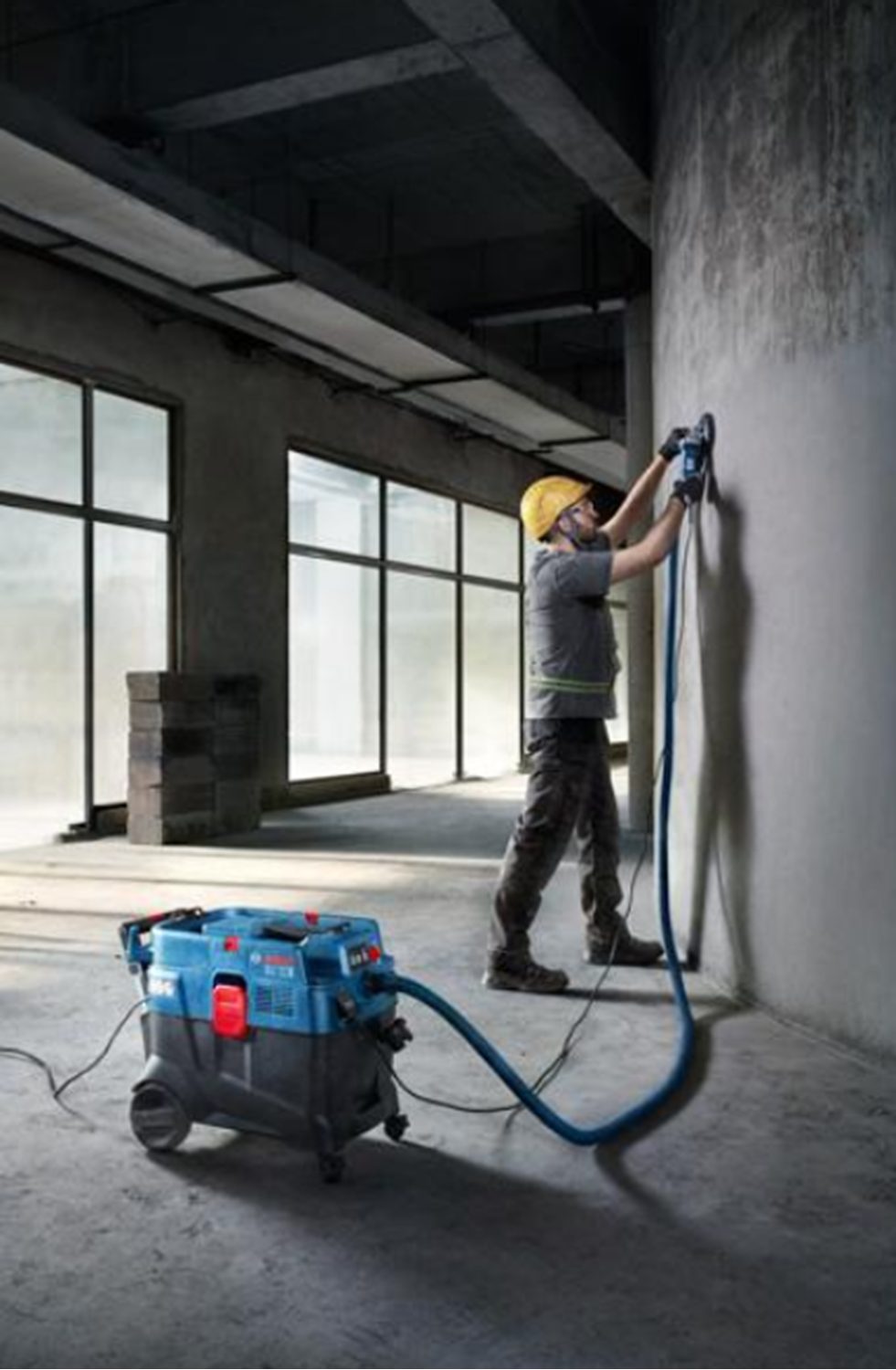 Снимка на   Универсална прахосмукачка BOSCH GAS 12-40MA, 06019M0120